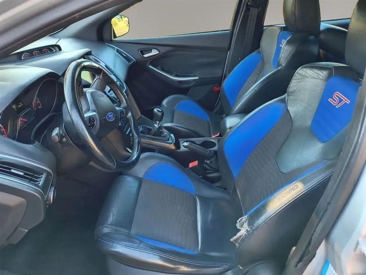 Ford Focus  2014