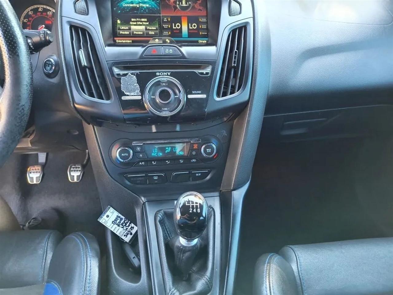 Ford Focus  2014