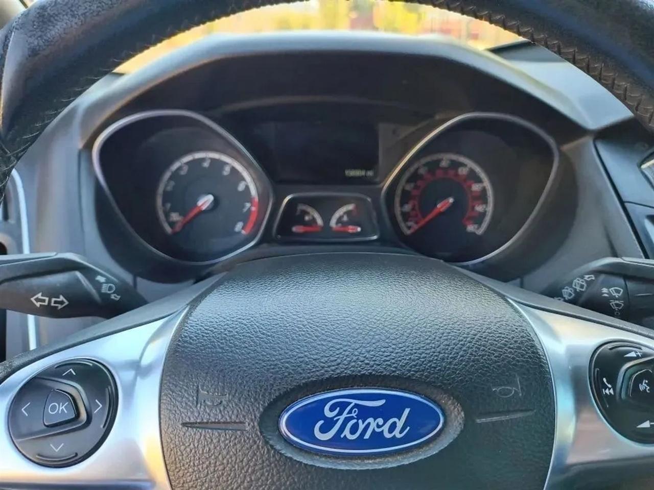 Ford Focus  2014