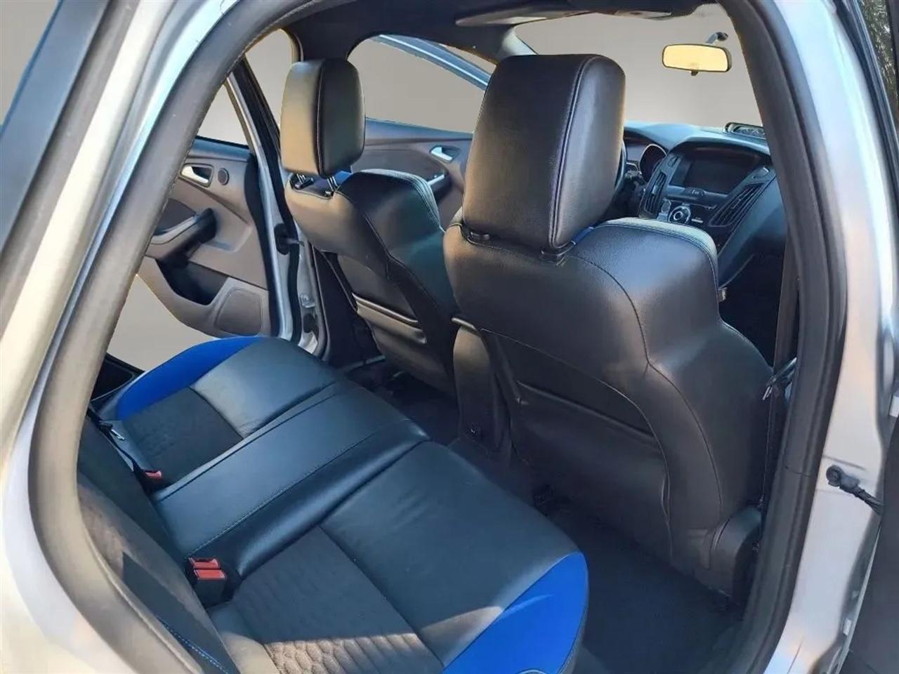 Ford Focus  2014