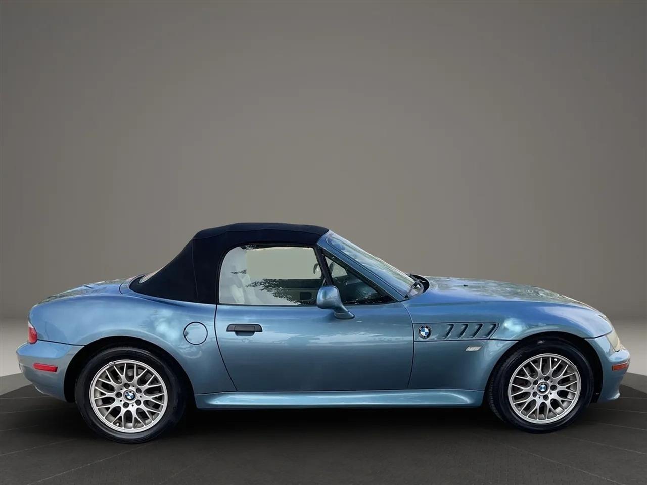 BMW Z3  2002