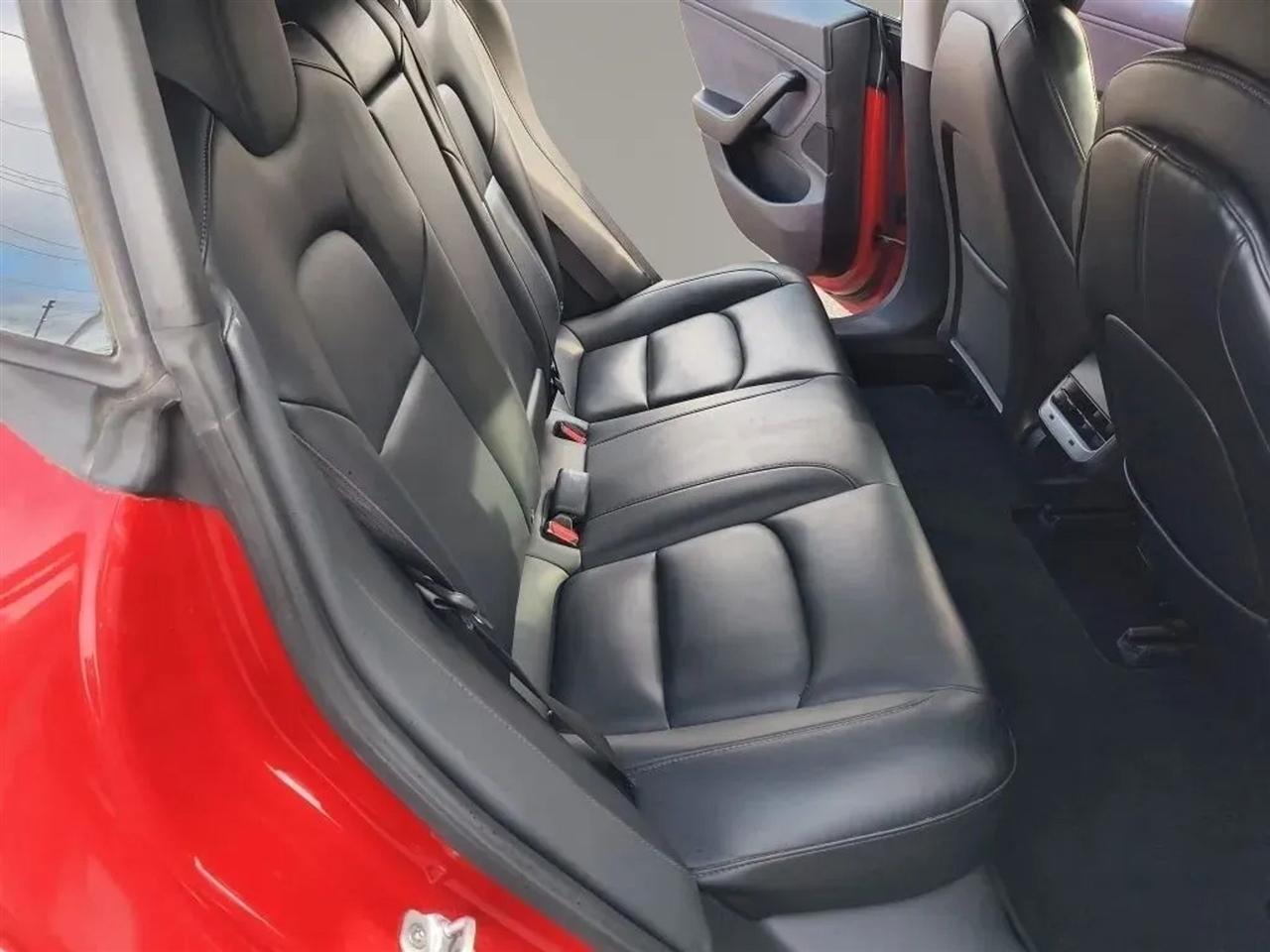 Tesla Model 3  2020