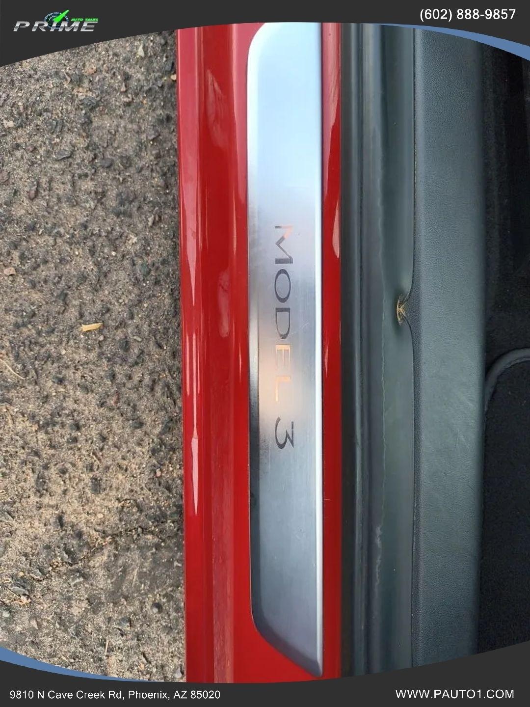 Tesla Model 3  2020