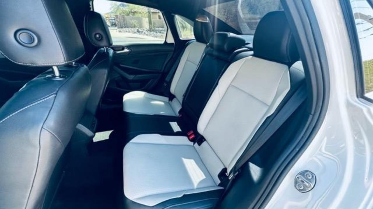 Volkswagen Jetta 1.4T R-Line 8A 2019