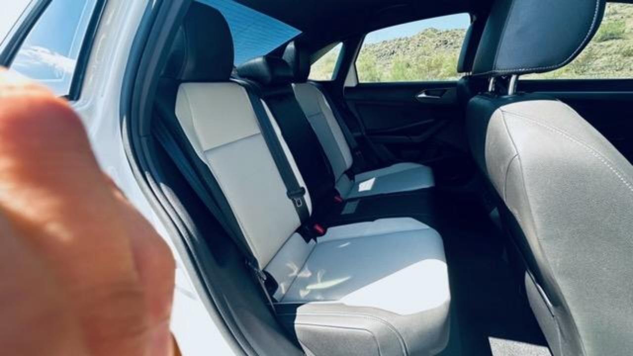 Volkswagen Jetta 1.4T R-Line 8A 2019