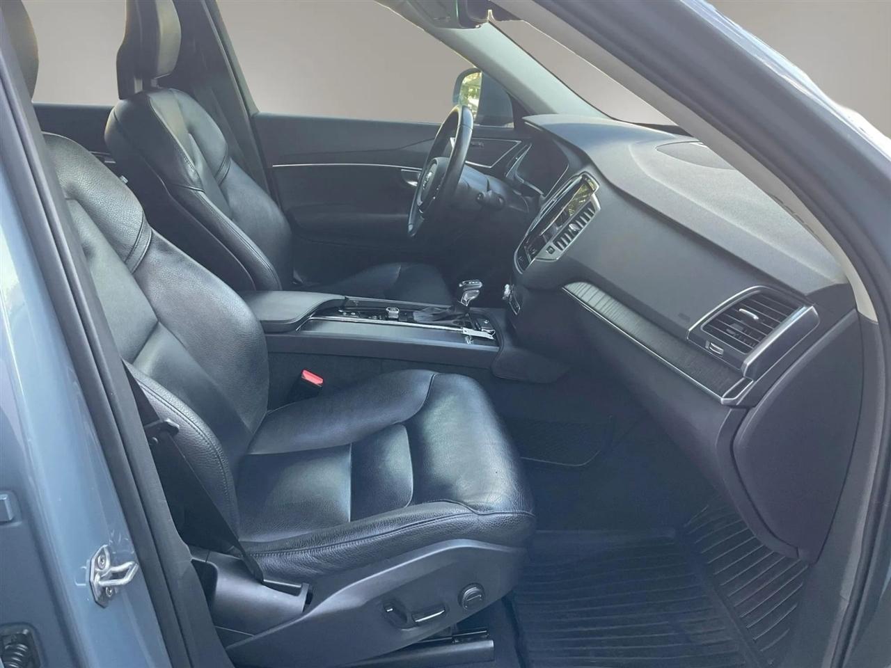 Volvo XC90  2020
