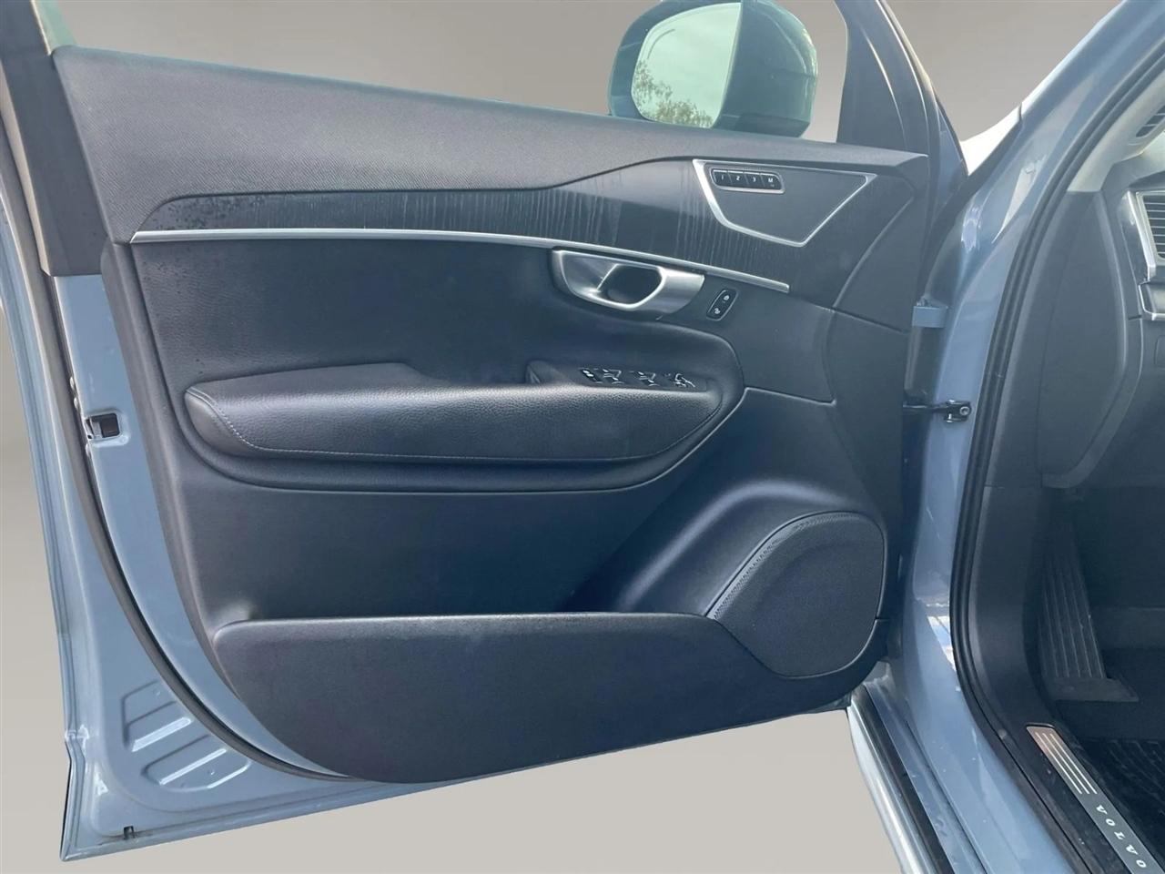 Volvo XC90  2020