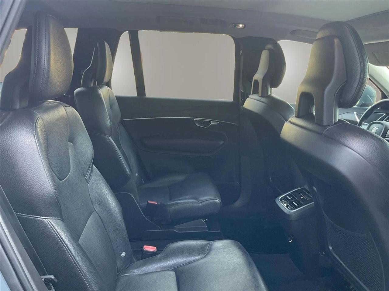 Volvo XC90  2020