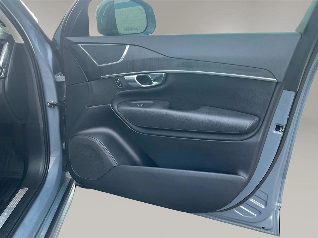 Volvo XC90  2020
