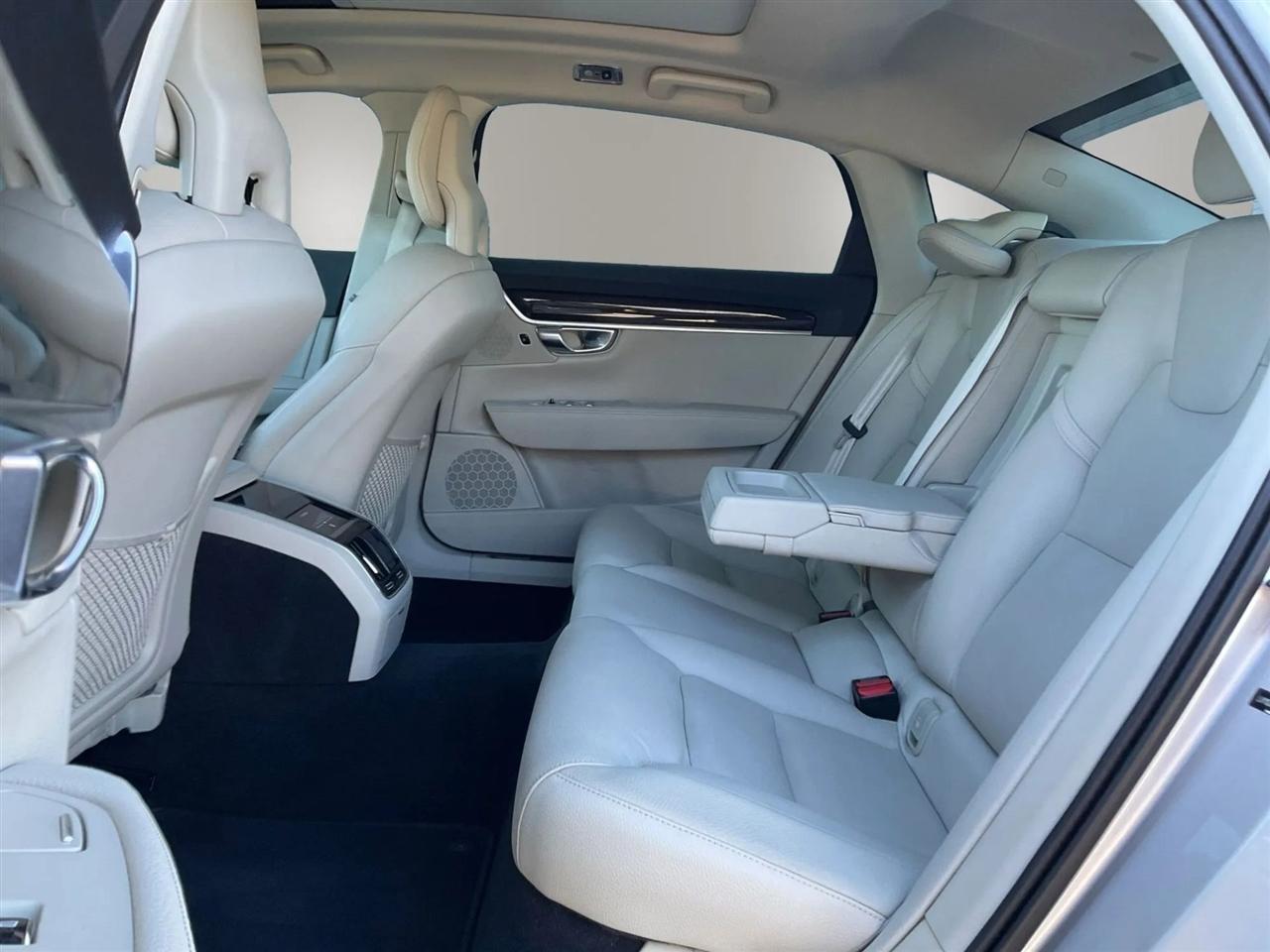 Volvo S90  2018