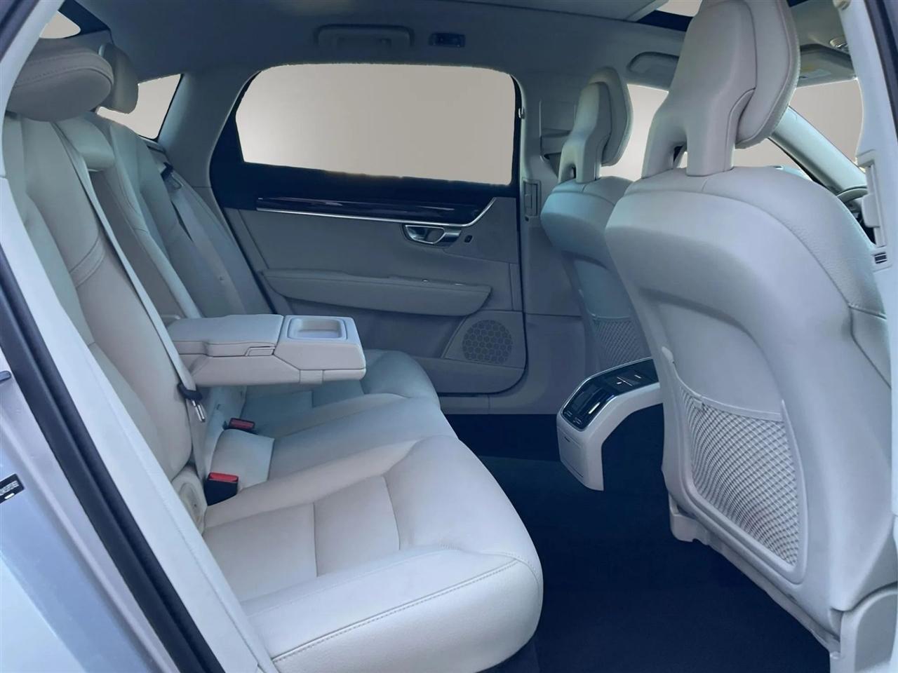 Volvo S90  2018