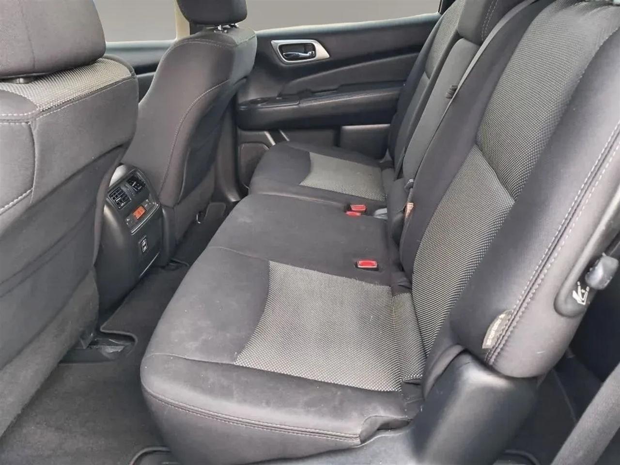 Nissan Pathfinder  2018
