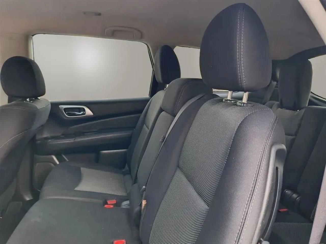 Nissan Pathfinder  2018
