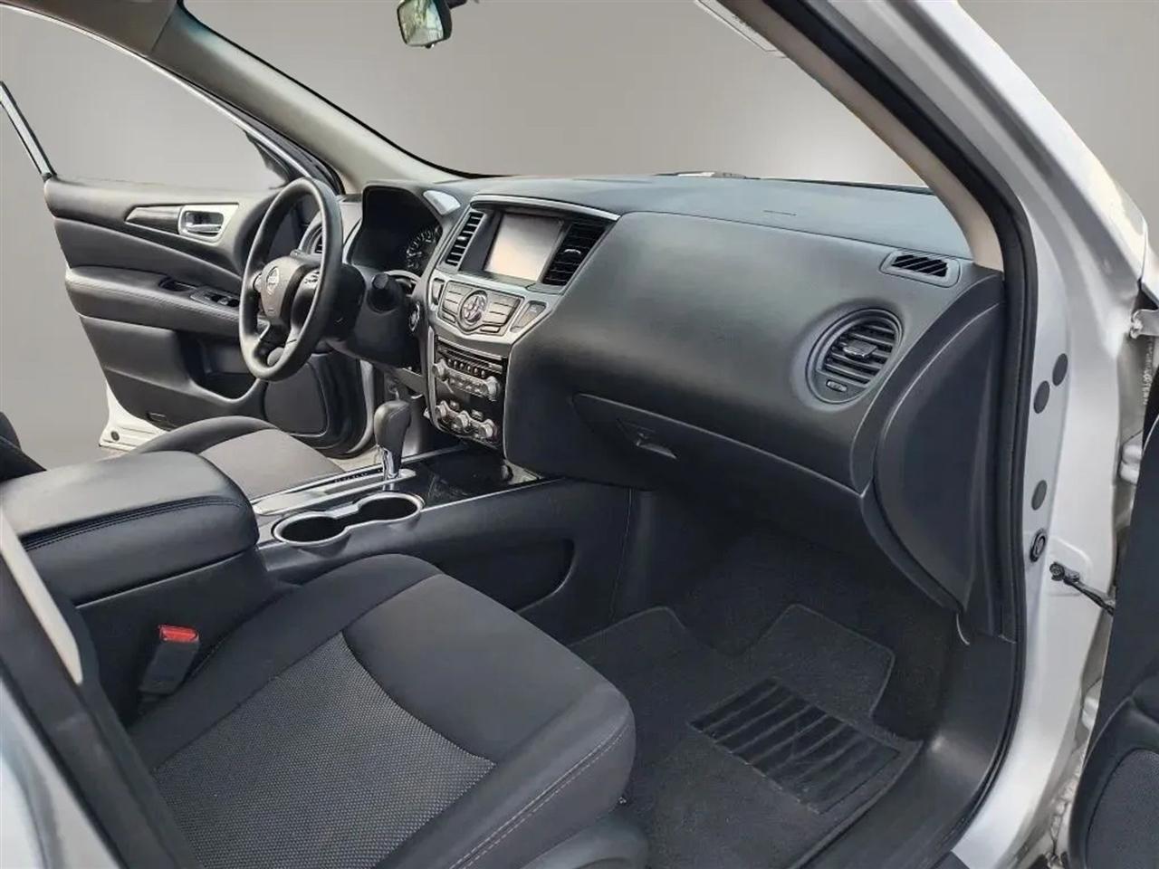 Nissan Pathfinder  2018