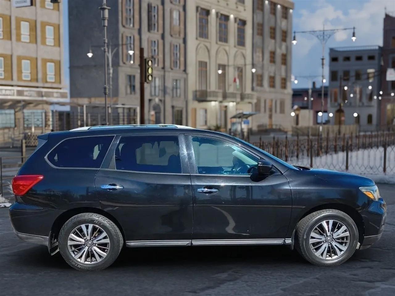 Nissan Pathfinder  2018