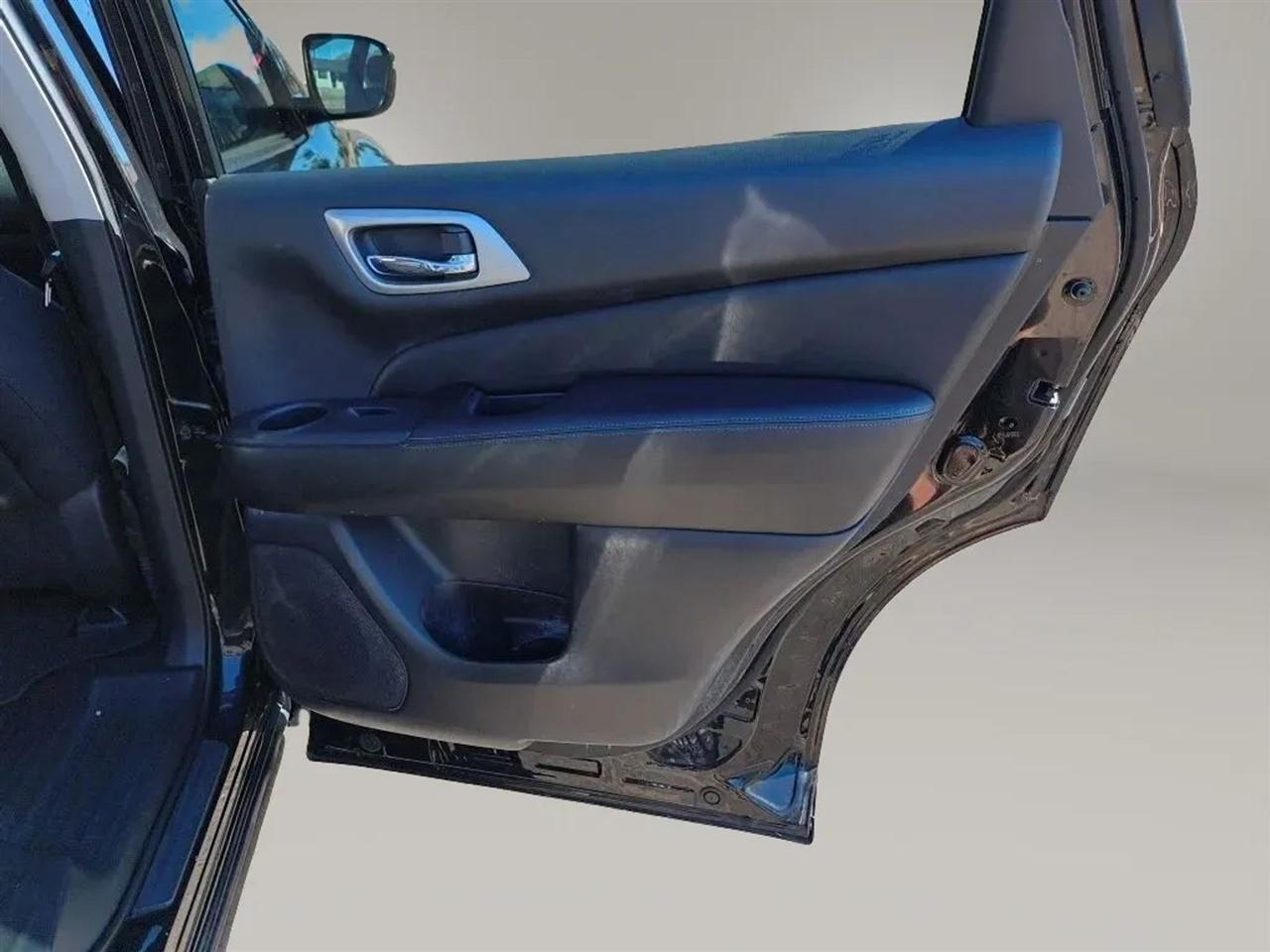 Nissan Pathfinder  2018