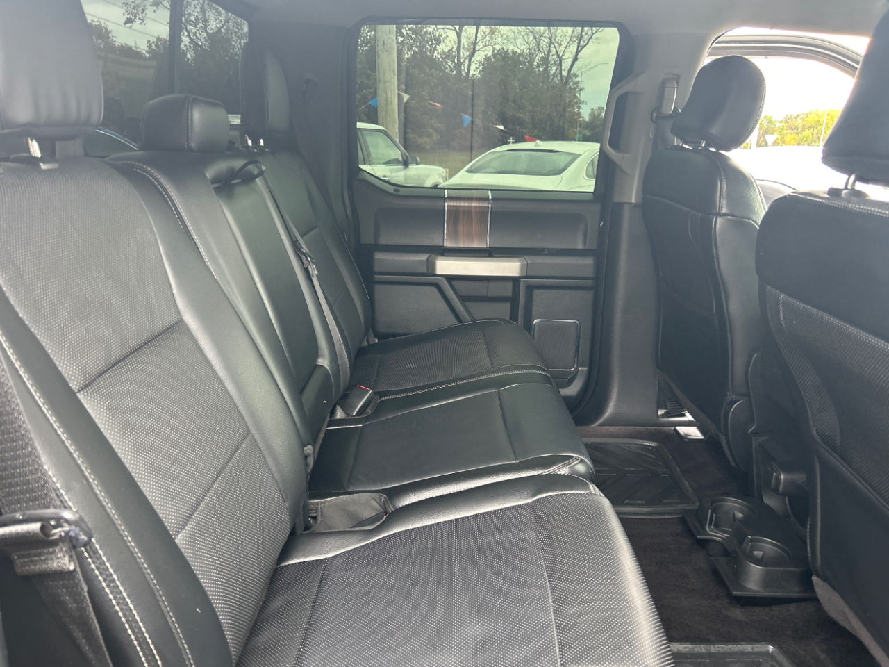 Ford F-150 4WD SuperCrew 145" King Ranch 2016 Ford F-150 4WD SuperCrew 145" King Ranch 2016