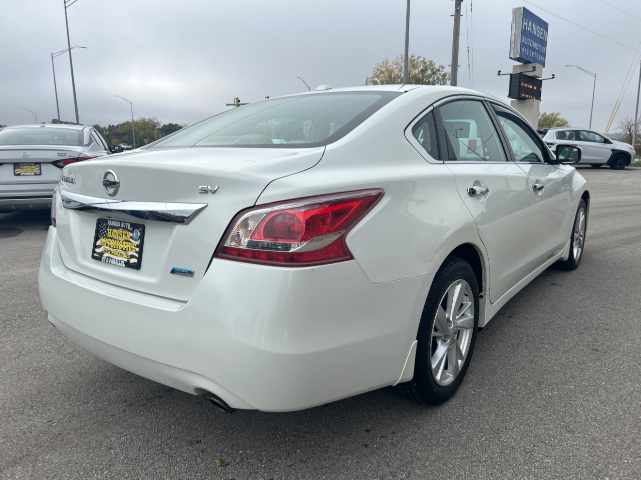 Nissan Altima 4dr Sdn I4 2.5 SV 2013 Nissan Altima 4dr Sdn I4 2.5 SV 2013