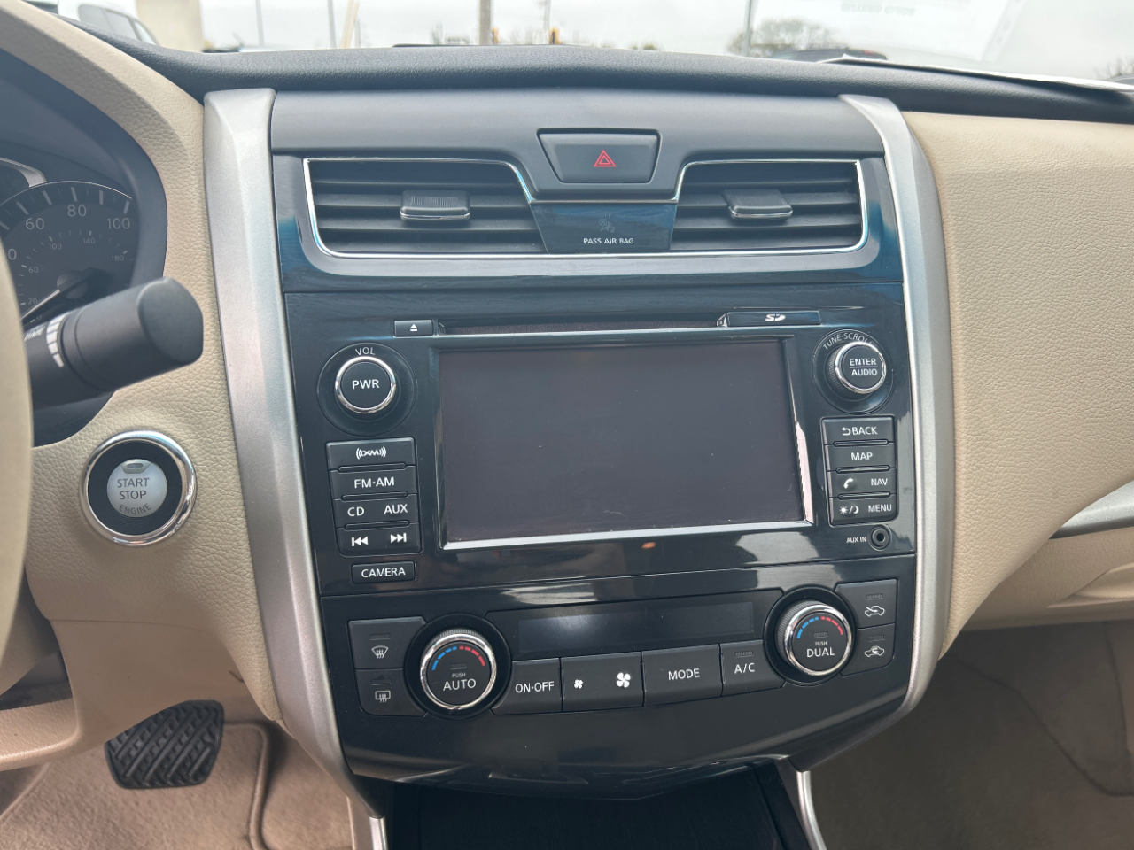 Nissan Altima 4dr Sdn I4 2.5 SV 2013 Nissan Altima 4dr Sdn I4 2.5 SV 2013