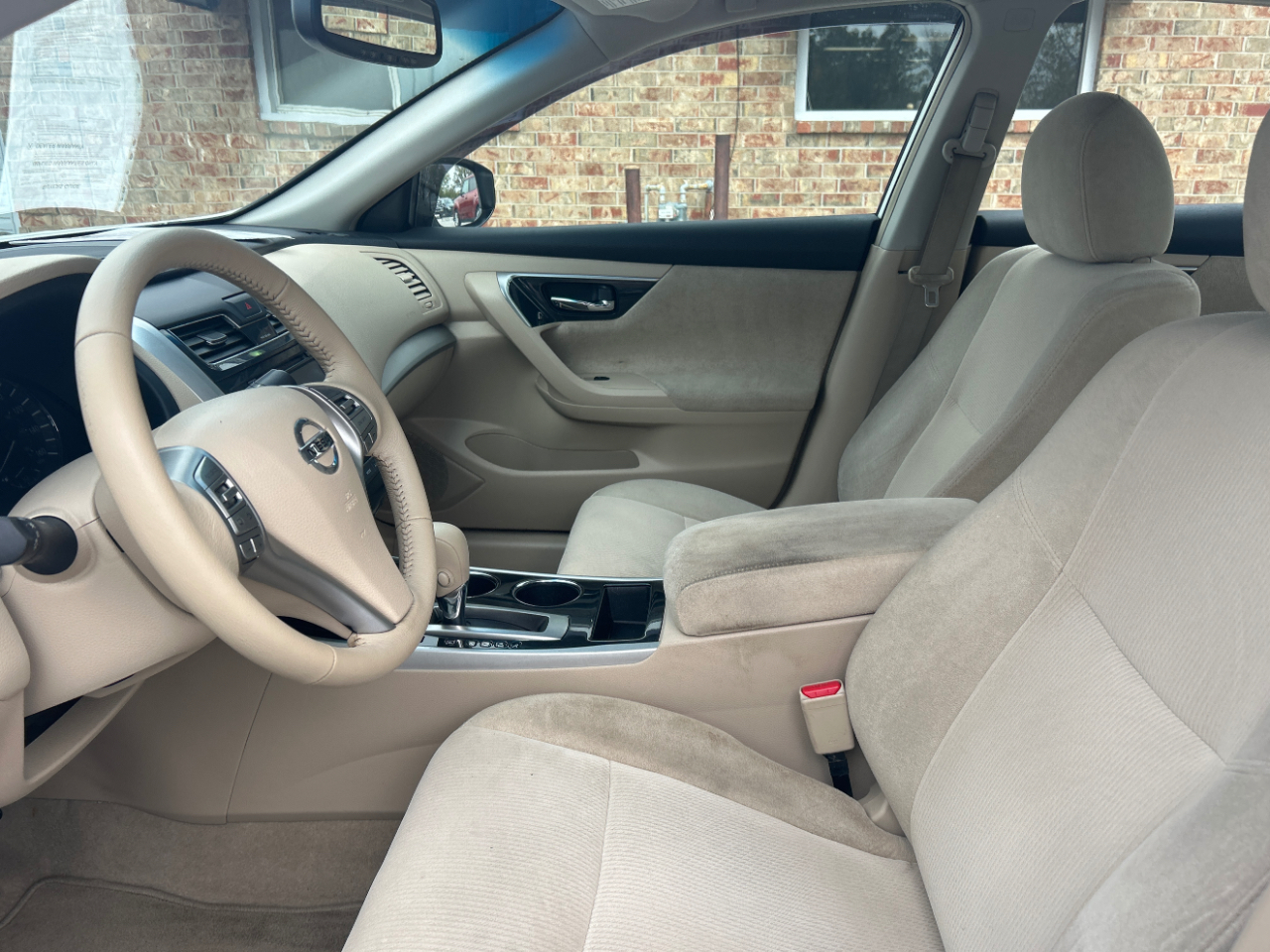 Nissan Altima 4dr Sdn I4 2.5 SV 2013 Nissan Altima 4dr Sdn I4 2.5 SV 2013