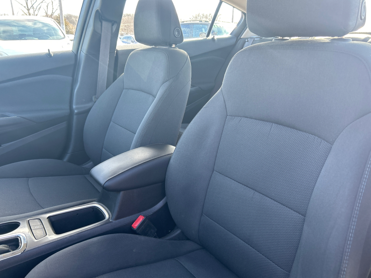 Chevrolet Cruze 4dr Sdn 1.4L LT w/1SD 2017