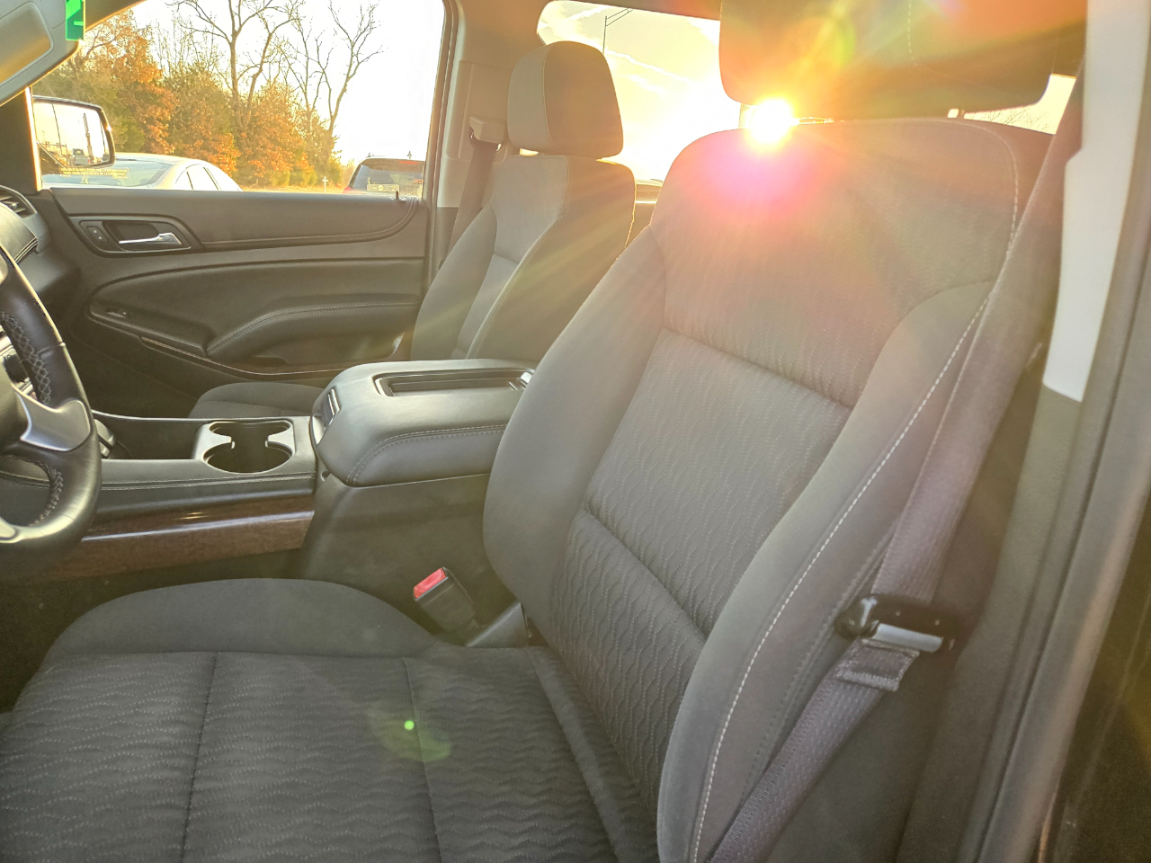 GMC Yukon XL 4WD 4dr SLE 2017