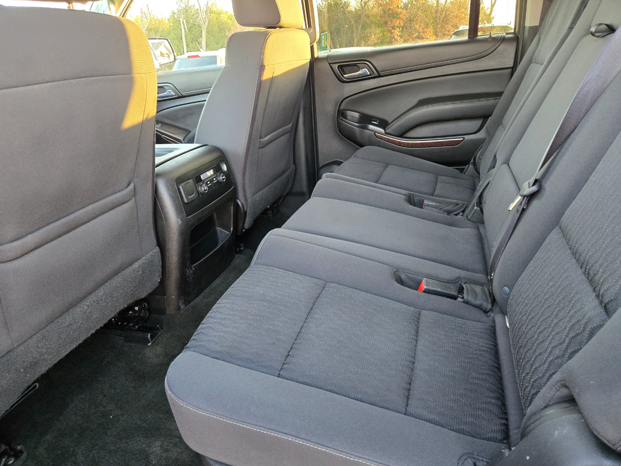 GMC Yukon XL 4WD 4dr SLE 2017