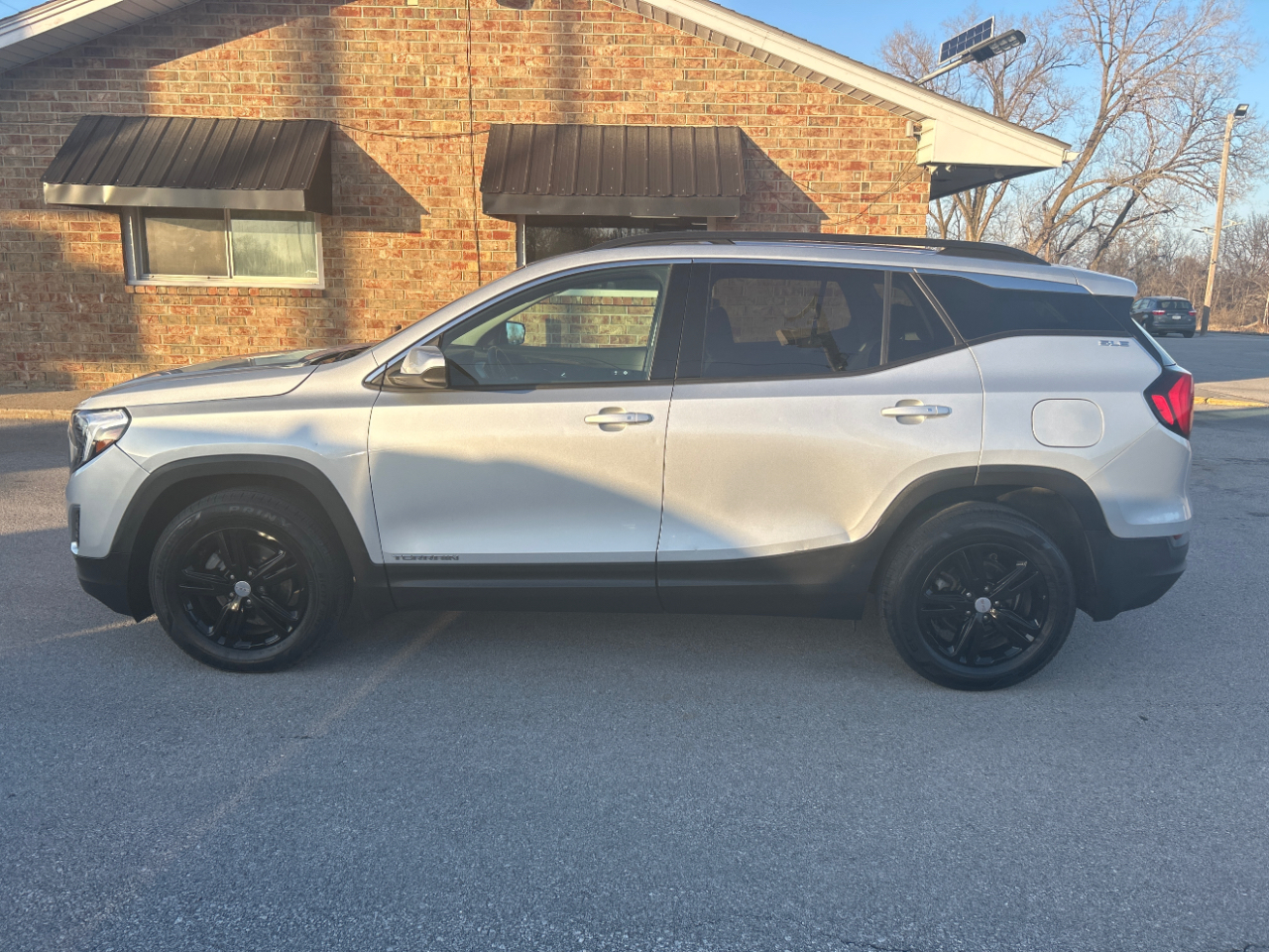 GMC Terrain FWD 4dr SLE 2020