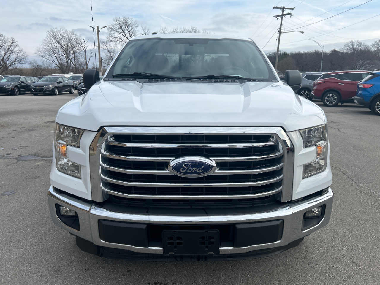 Ford F-150 2WD SuperCab 145" Lariat 2016