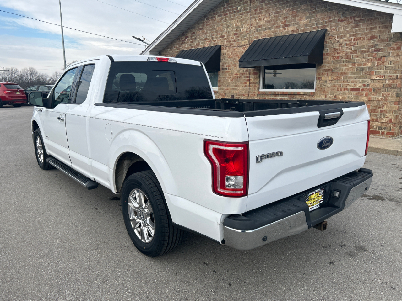 Ford F-150 2WD SuperCab 145" Lariat 2016