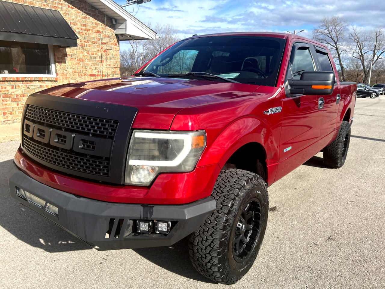 2014 Ford F-150 4WD SuperCrew 145" XLT