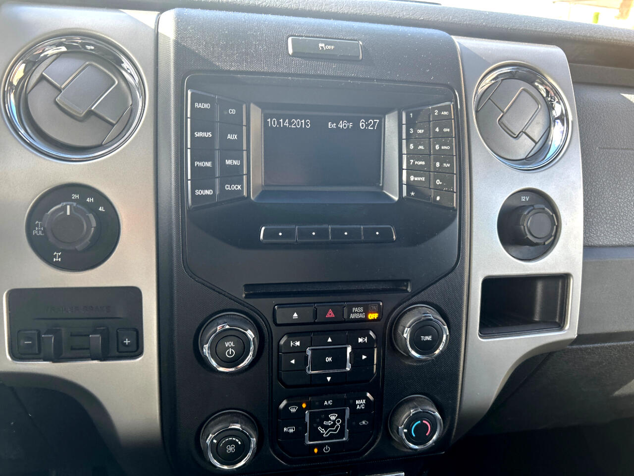 Ford F-150 4WD SuperCrew 145" XLT 2014