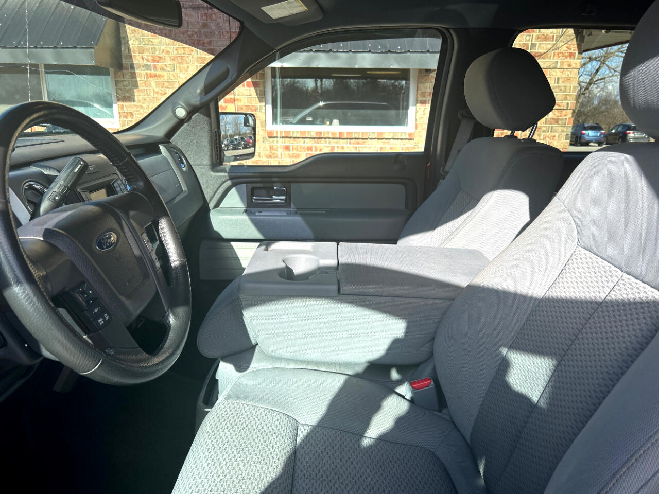 Ford F-150 4WD SuperCrew 145" XLT 2014