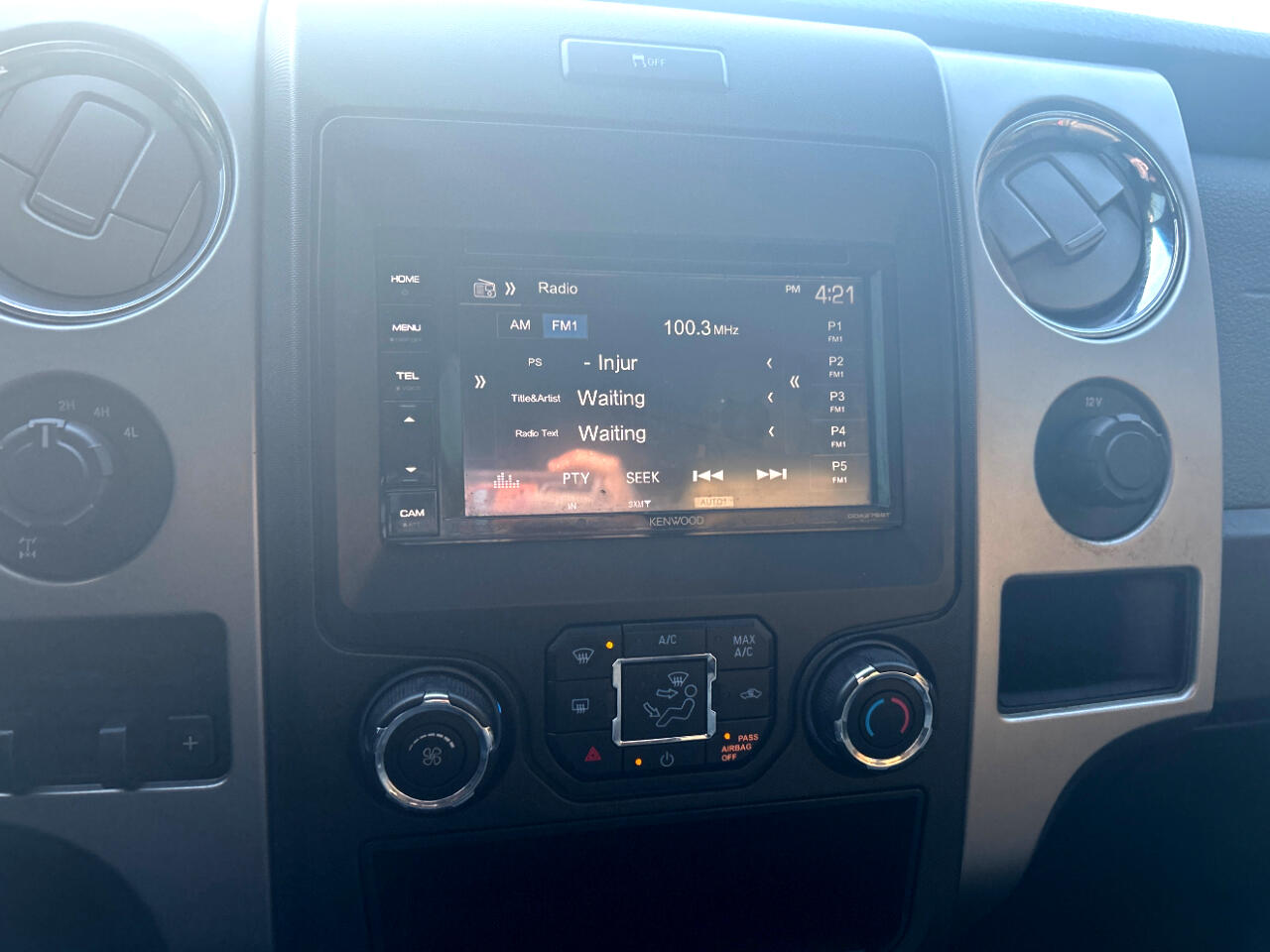 Ford F-150 4WD SuperCrew 145" King Ranch 2013