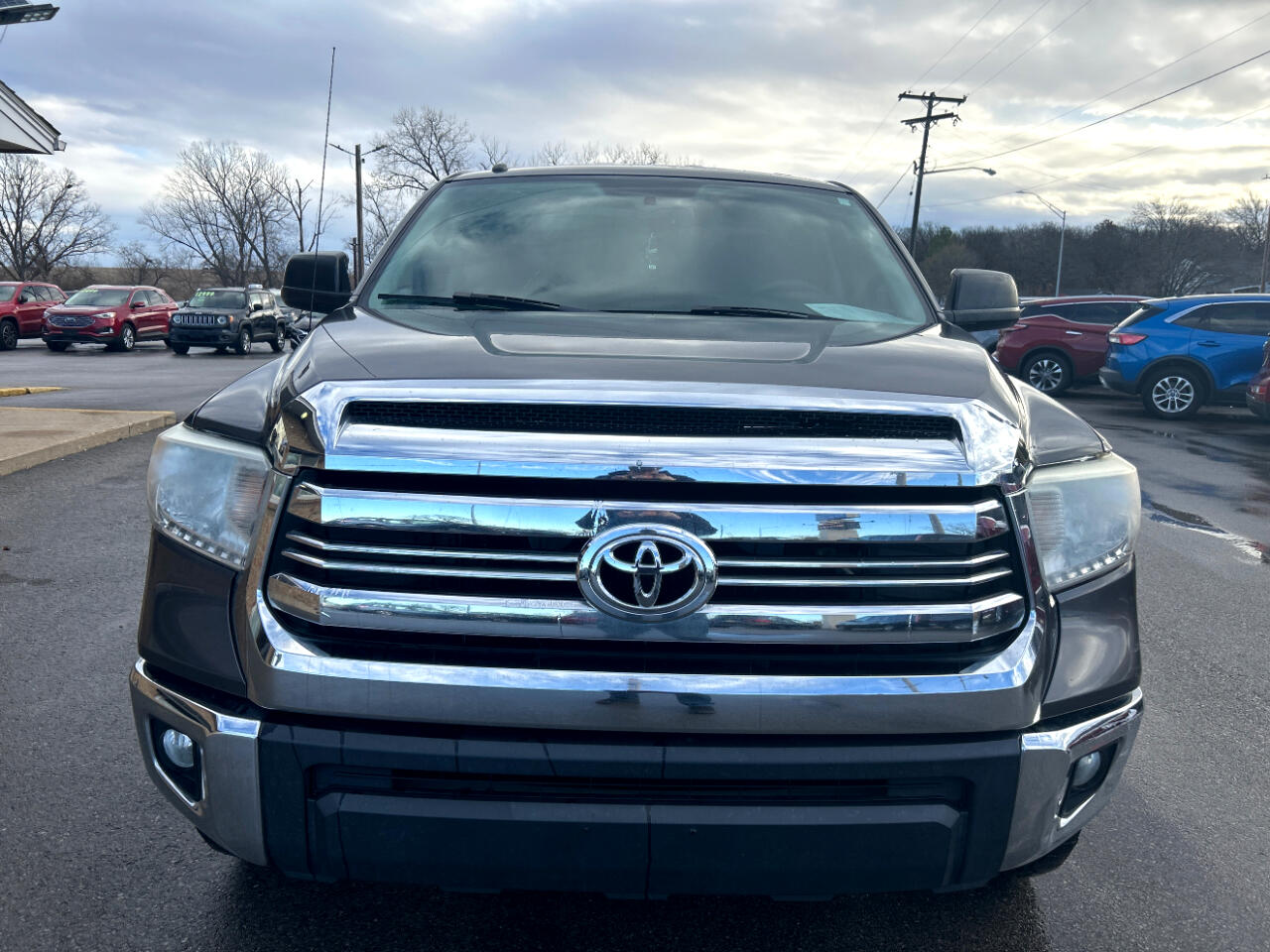 Toyota Tundra 2WD Truck Double Cab 4.6L V8 6-Spd AT SR5 (Natl) 2016