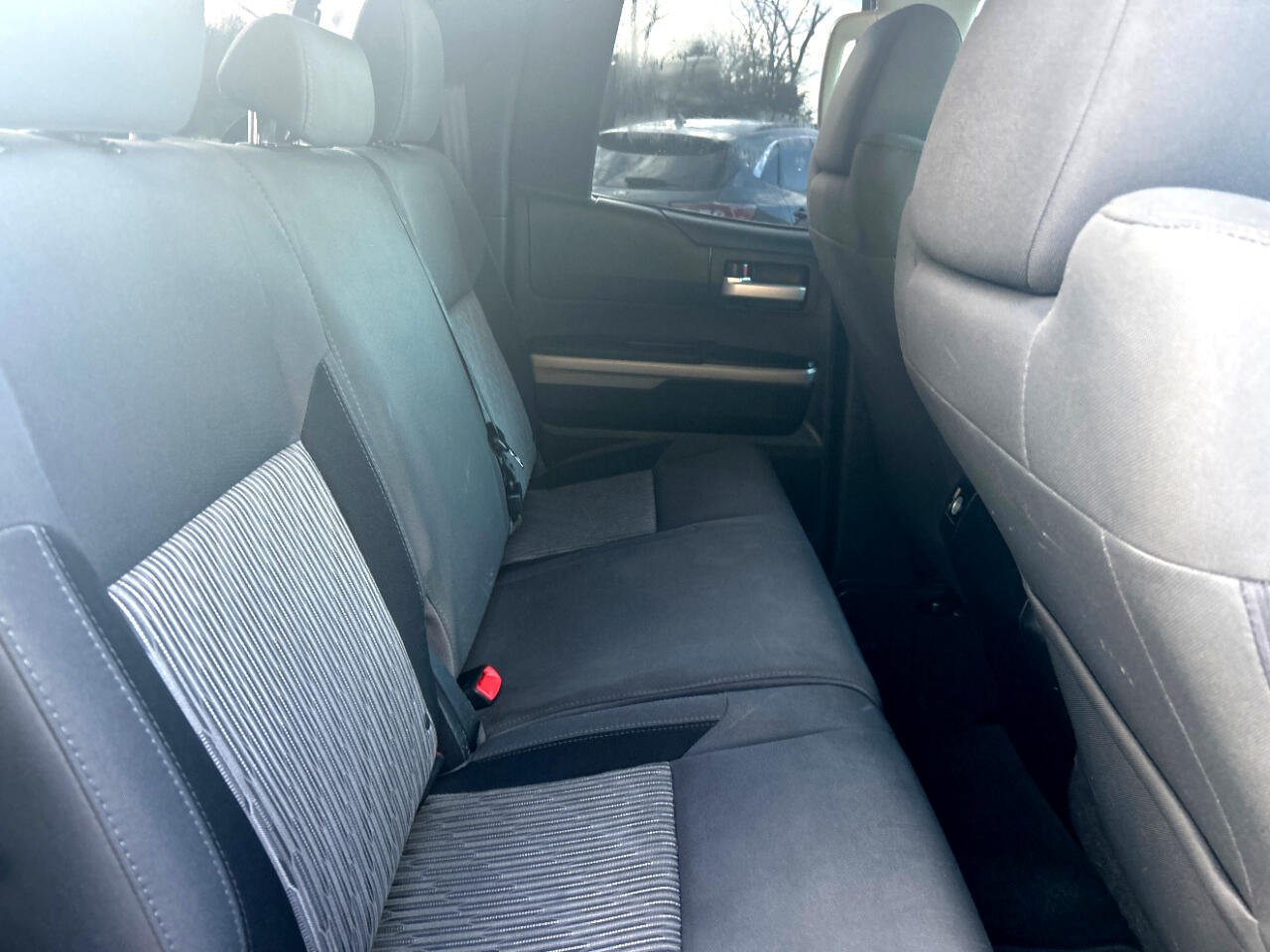 Toyota Tundra 2WD Truck Double Cab 4.6L V8 6-Spd AT SR5 (Natl) 2016