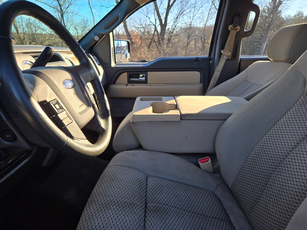 Ford F-150 4WD SuperCrew 145" Platinum 2012