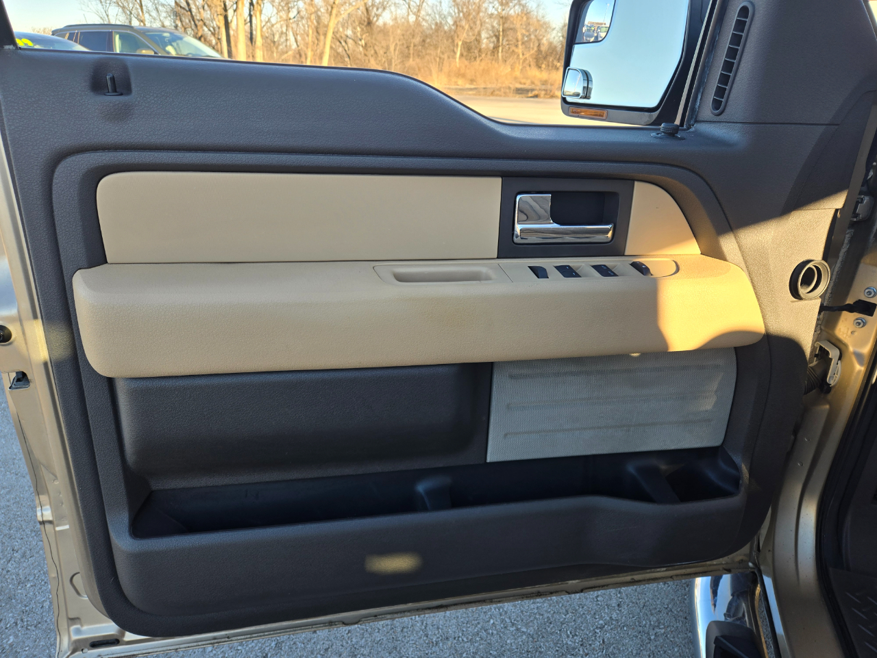 Ford F-150 4WD SuperCrew 145" Platinum 2012