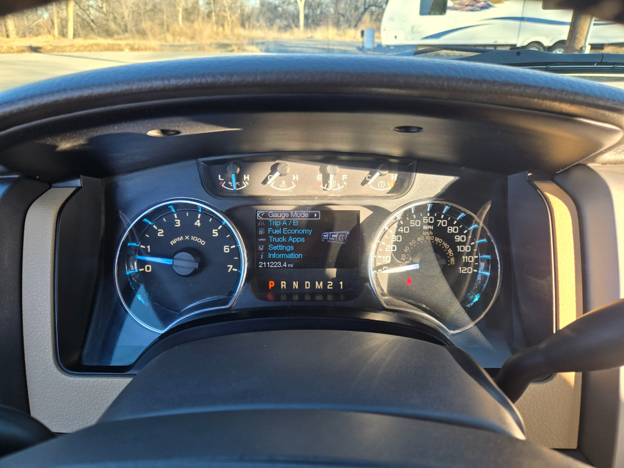 Ford F-150 4WD SuperCrew 145" Platinum 2012