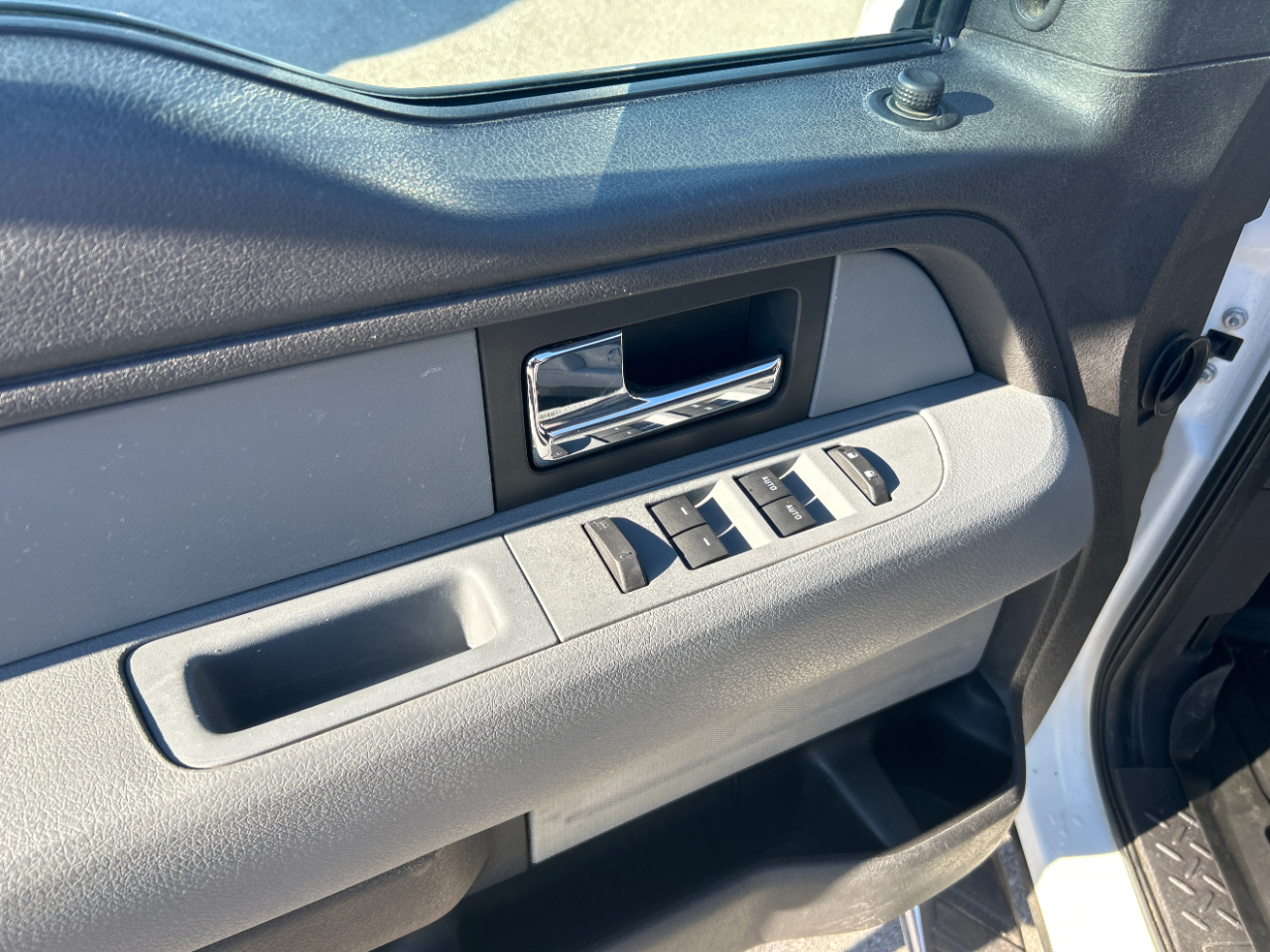 Ford F-150 4WD SuperCrew 145" King Ranch 2013