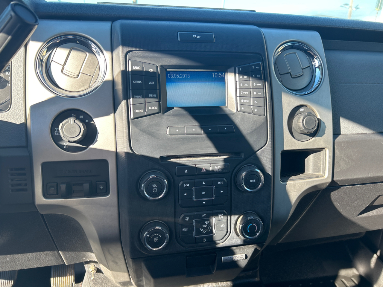 Ford F-150 4WD SuperCrew 145" King Ranch 2013