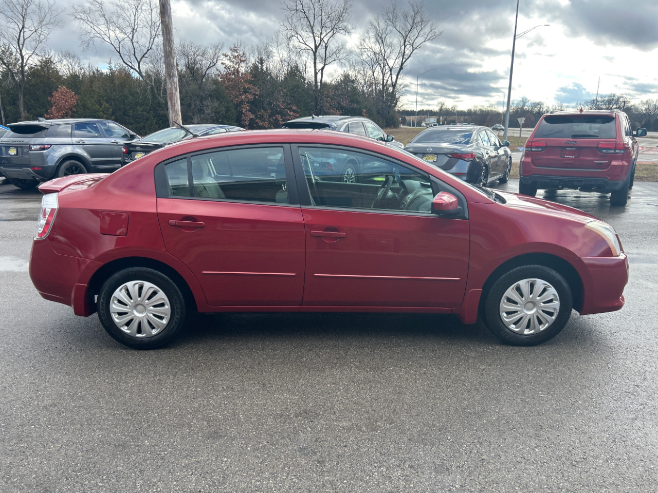 Nissan Sentra 4dr Sdn I4 CVT 2.0 2012