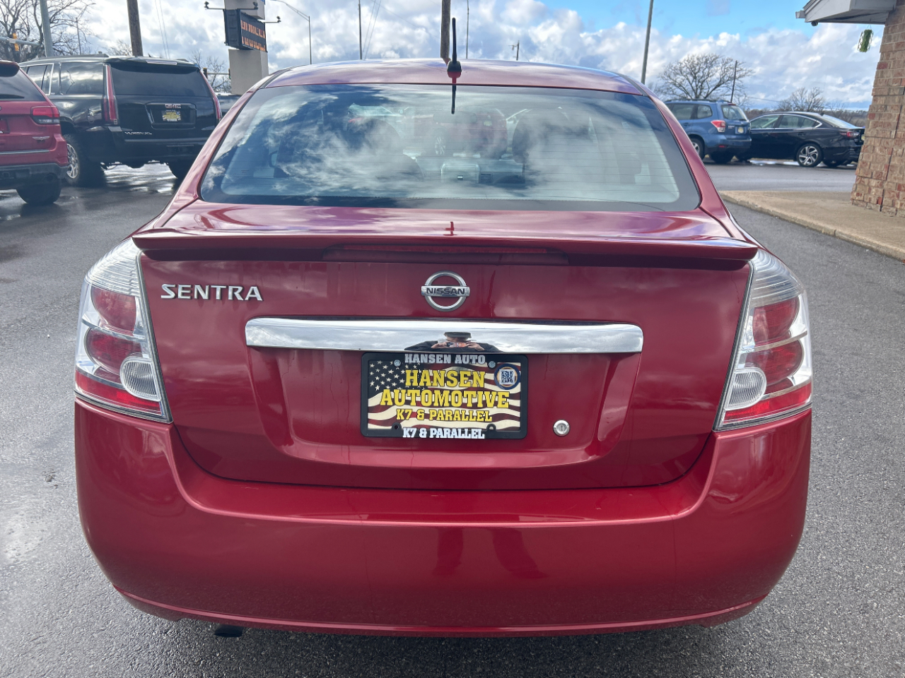 Nissan Sentra 4dr Sdn I4 CVT 2.0 2012