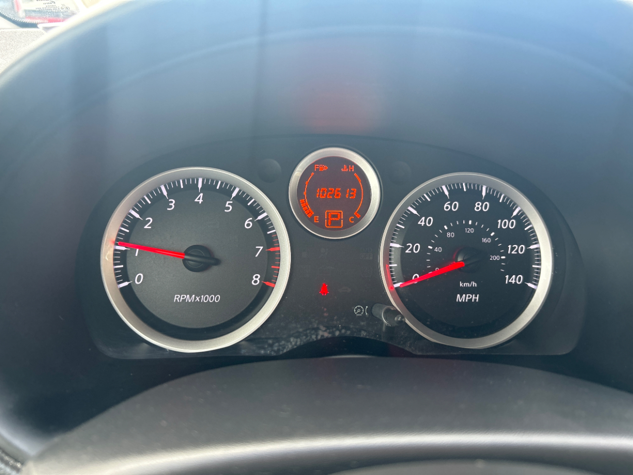 Nissan Sentra 4dr Sdn I4 CVT 2.0 2012