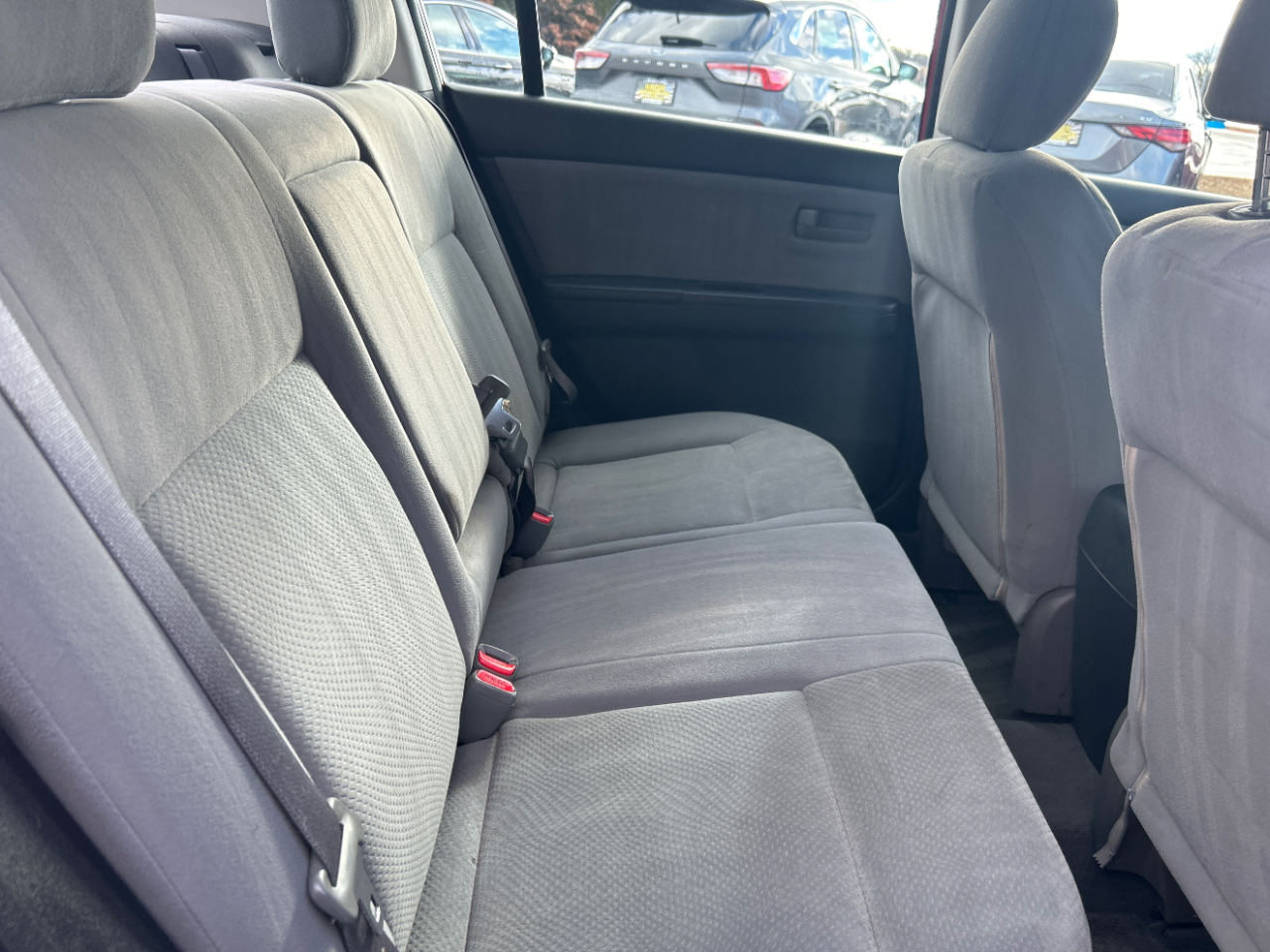 Nissan Sentra 4dr Sdn I4 CVT 2.0 2012