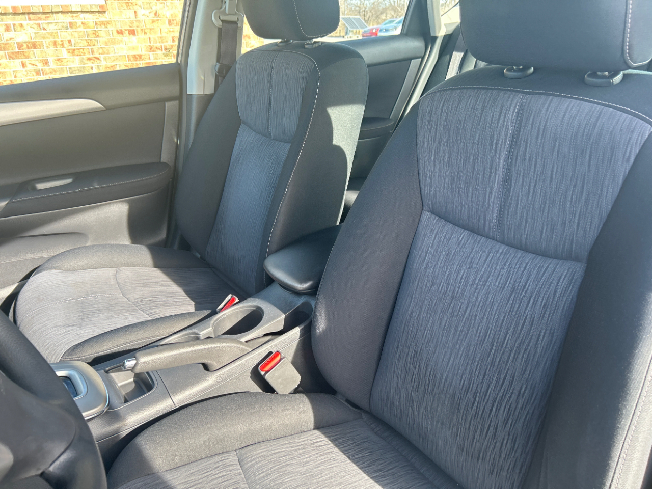 Nissan Sentra 4dr Sdn I4 CVT SV 2014