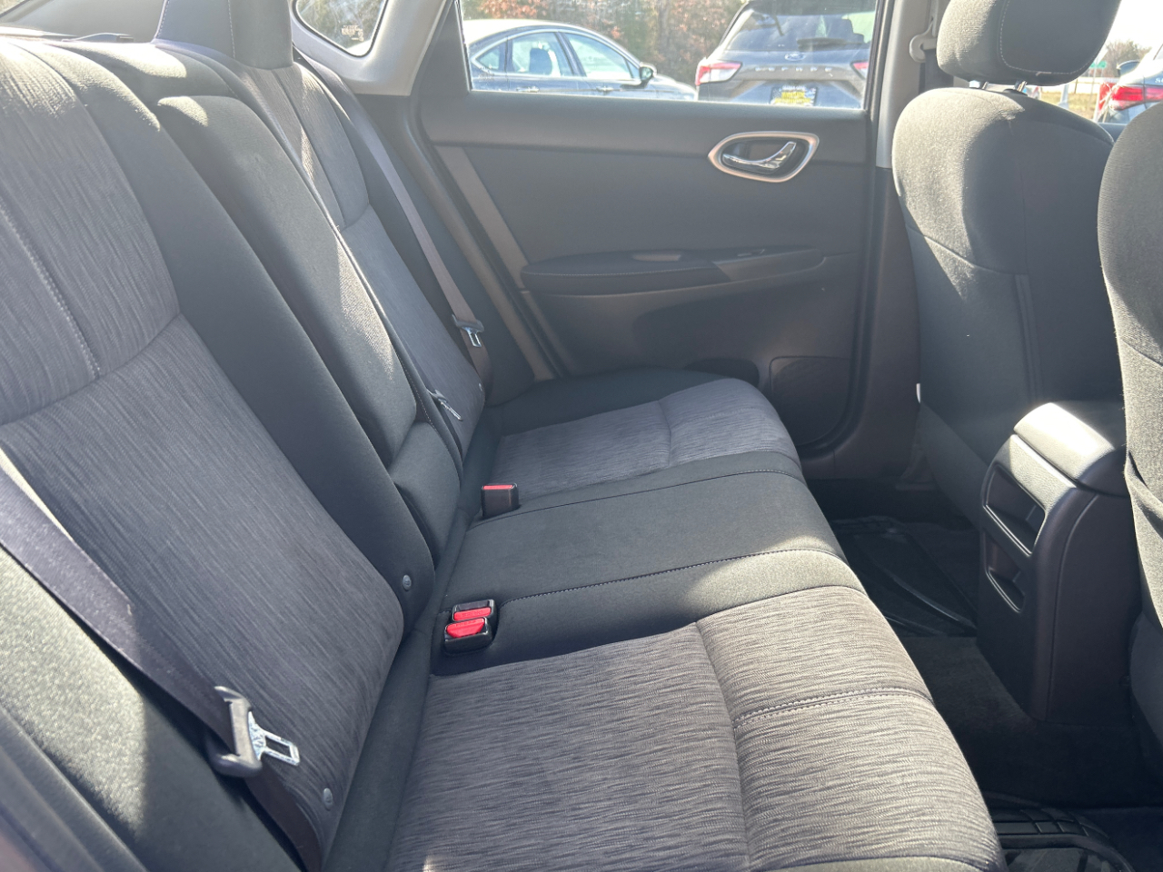 Nissan Sentra 4dr Sdn I4 CVT SV 2014