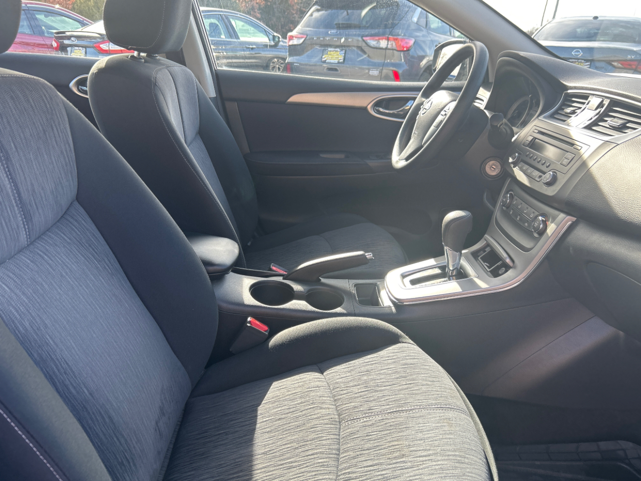 Nissan Sentra 4dr Sdn I4 CVT SV 2014