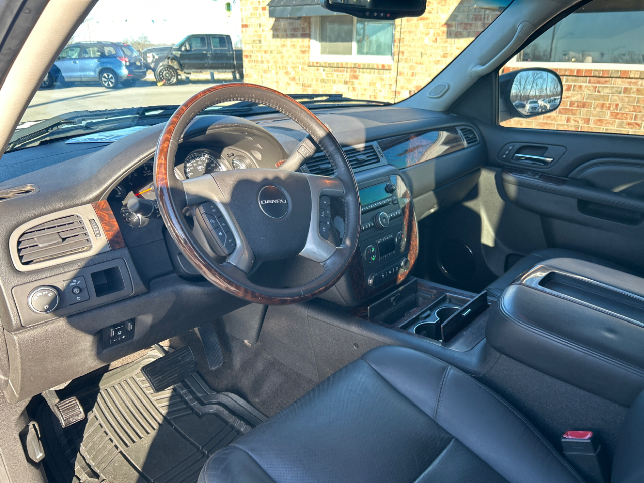 GMC Sierra 1500 AWD Crew Cab 143.5" Denali 2013