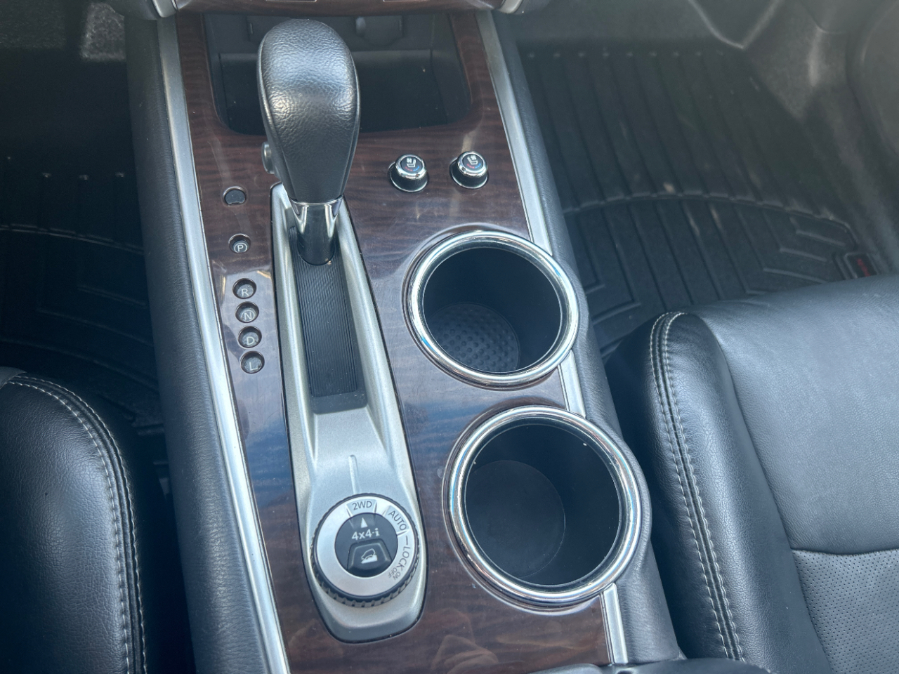 Nissan Pathfinder 4WD 4dr Platinum 2016